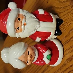 Hand made in Korea vintage Mr. And Mrs. Claus Saltand pepper shakers